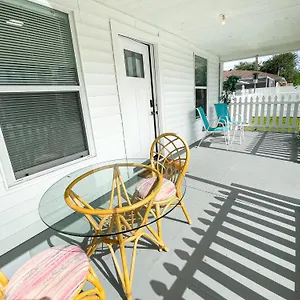  Holiday home Cozy Stylish Chic Ybor, Dt Location United States